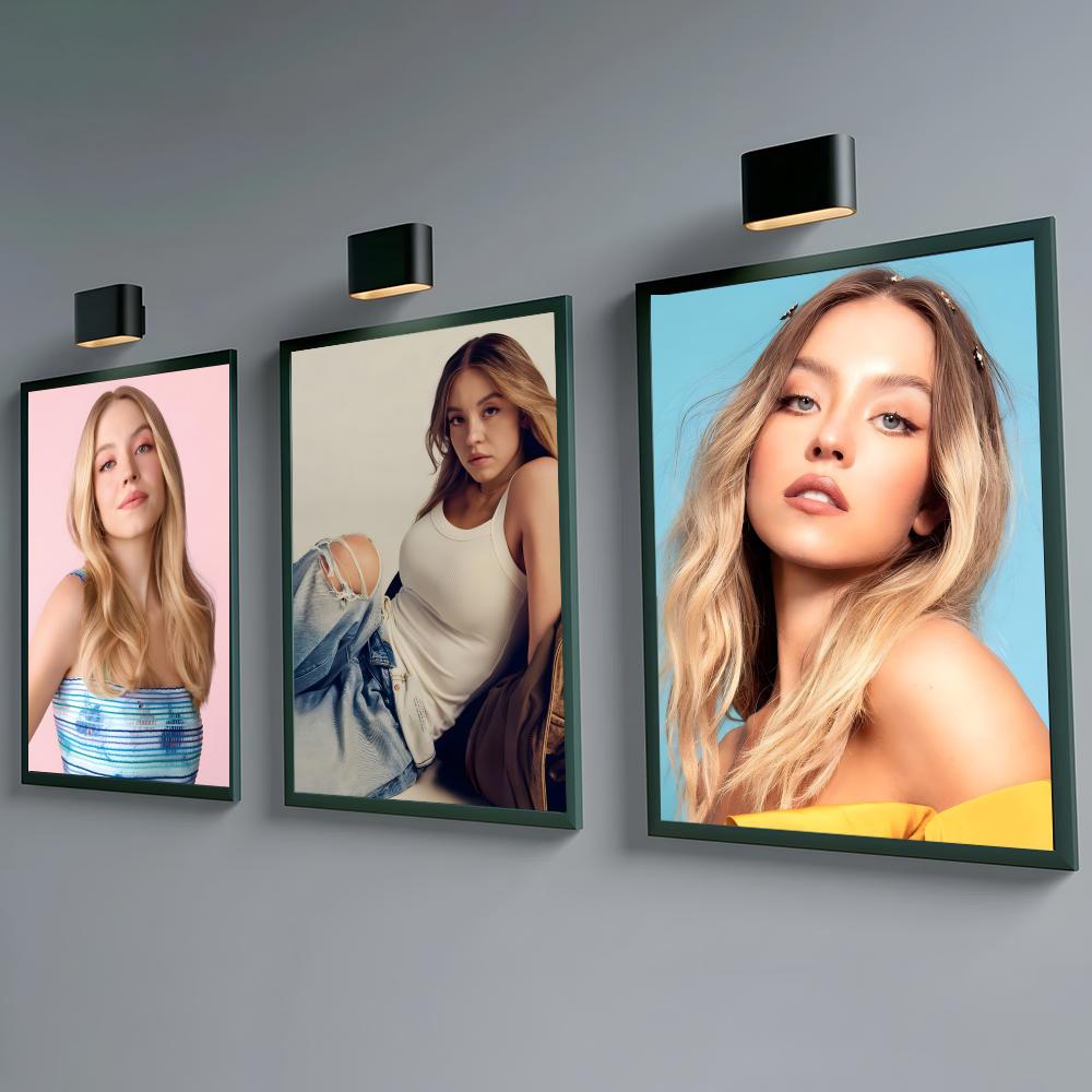 Actor S-Sydney Sweeney Poster  - Home Bar Sydney のレビューと価格